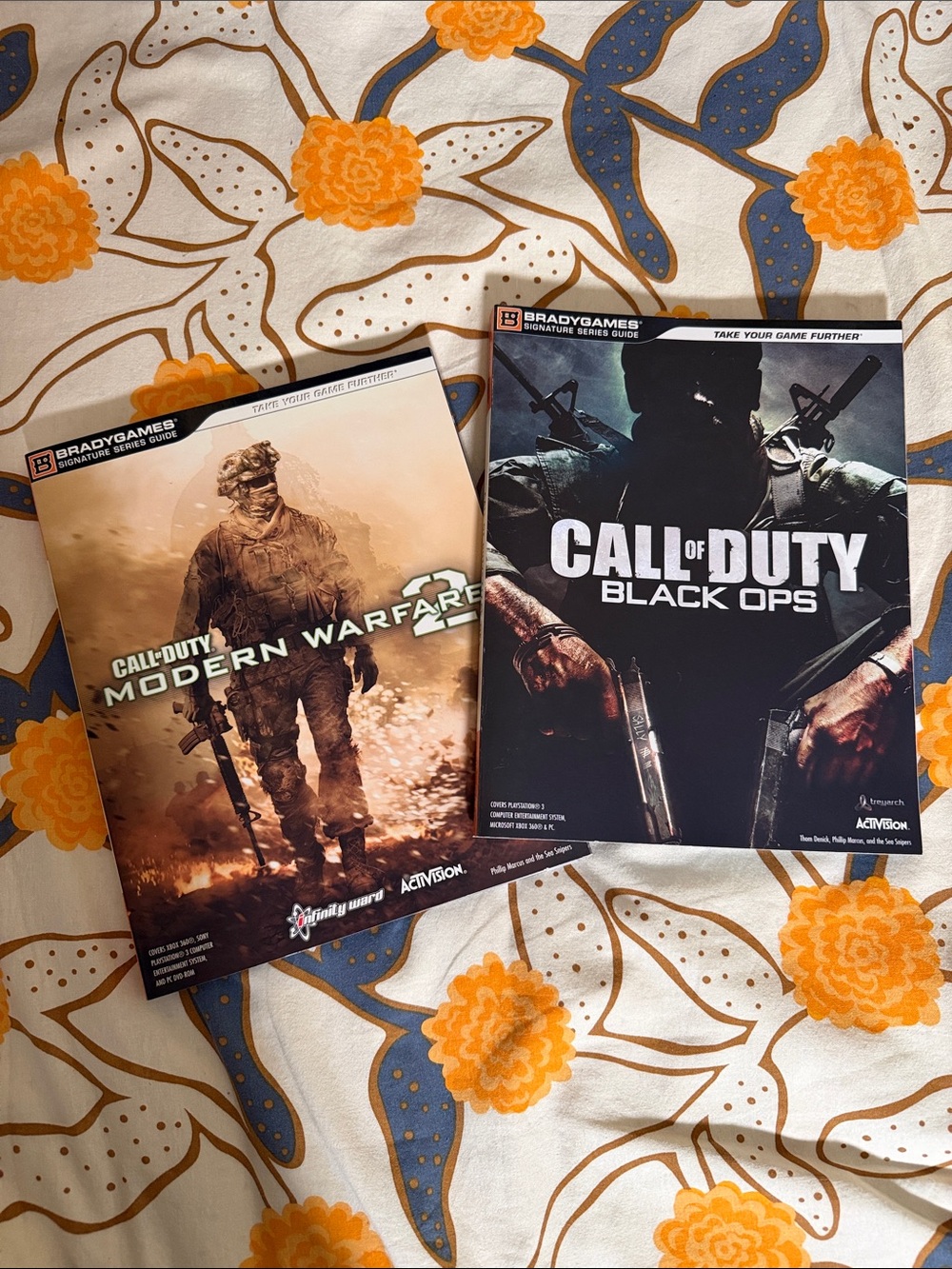 Call of Duty Black Ops & Modern Warfare Strategy Guides - - Black/Brown Covers